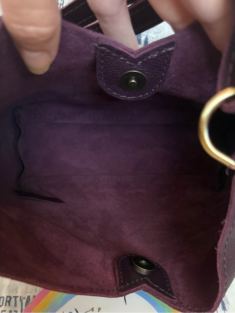 Portland Leather Burgundy Shoulder Bag - Picture 4 of 5